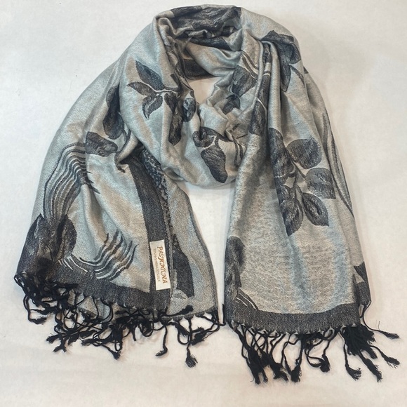 Pashmina floral scarf 27.5 X‎ 73 gray - Picture 1 of 5